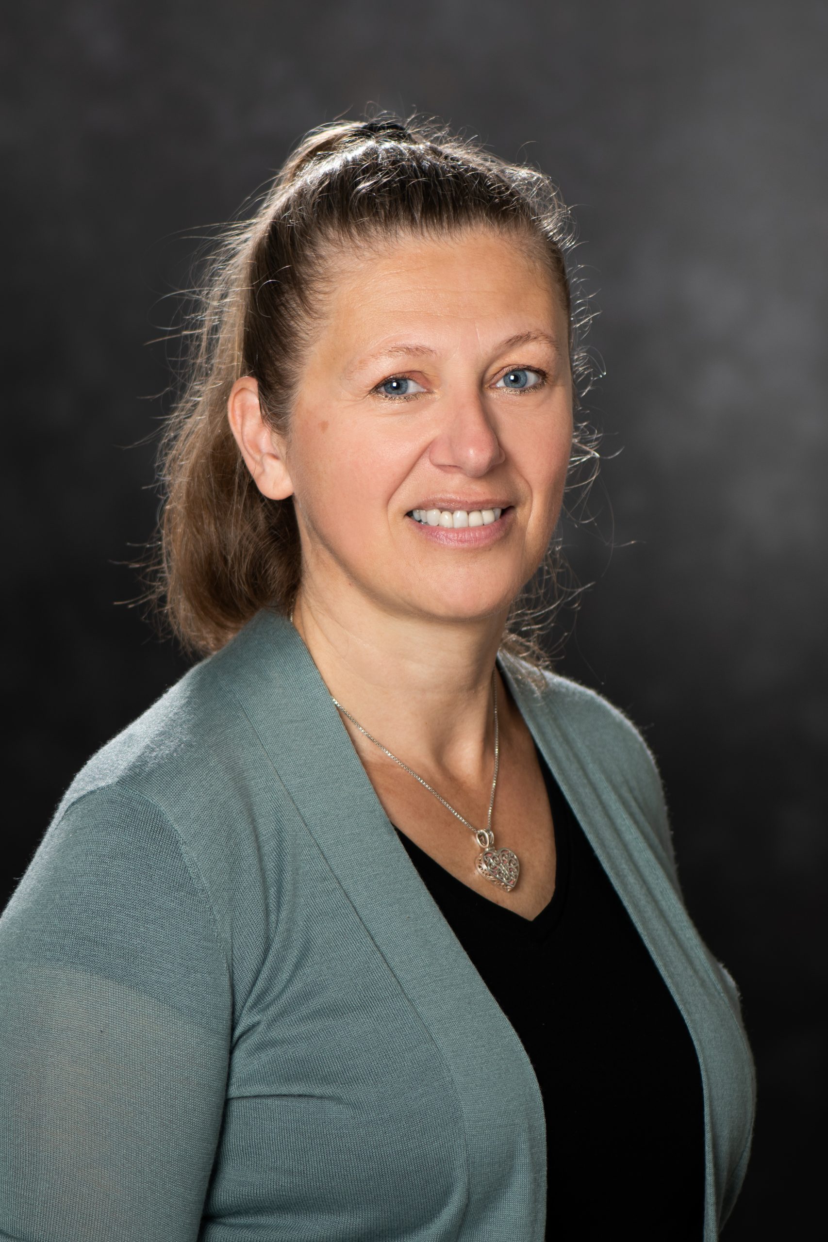 Dr. Olga Simek